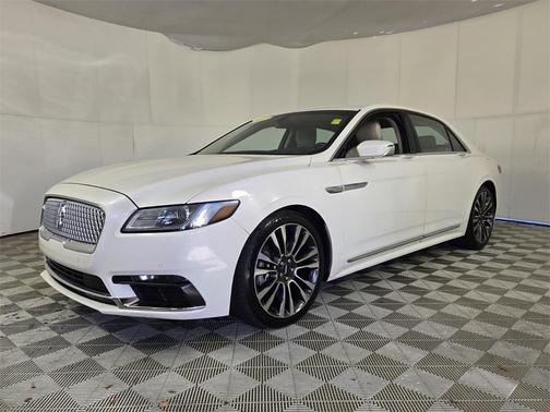 2017 Lincoln Continental Select