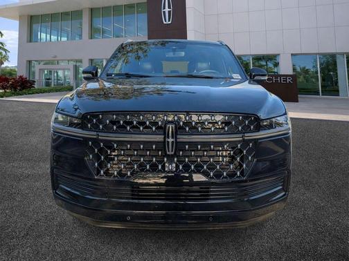 Black Metallic 2026 Lincoln Navigator Black Label