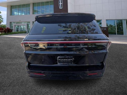 Black Metallic 2026 Lincoln Navigator Black Label