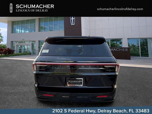 Infinite Black Metallic 2026 Lincoln Navigator Black Label