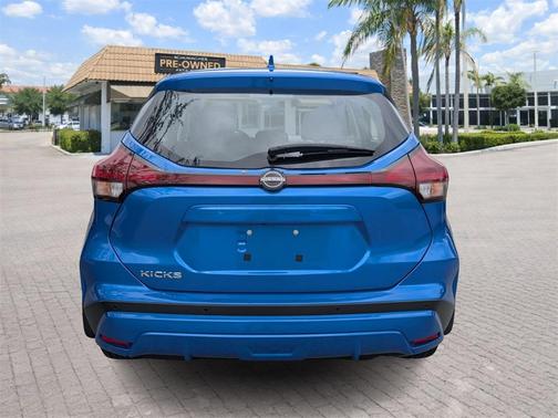 2024 Nissan Kicks S