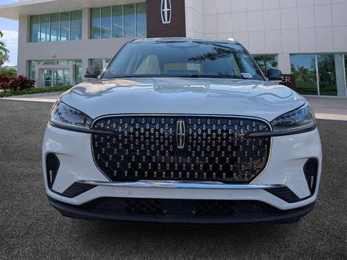 Pristine White 2026 Lincoln Aviator Premiere