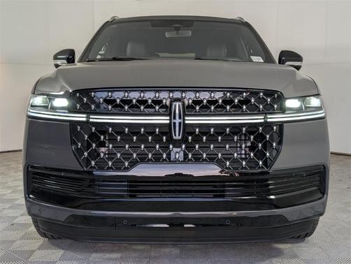 2025 Lincoln Navigator L Black Label