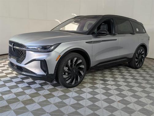 2025 Lincoln Nautilus Reserve
