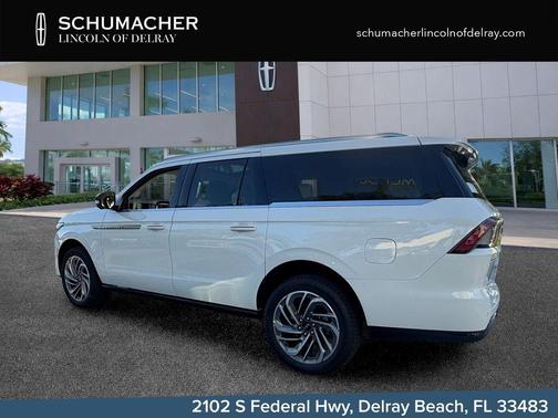 Star White 2026 Lincoln Navigator L Reserve