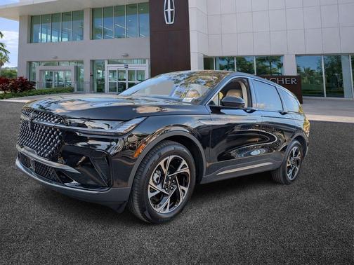 Infinite Black Metallic 2025 Lincoln Nautilus Premiere