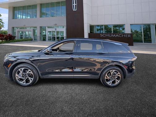 Infinite Black Metallic 2025 Lincoln Nautilus Premiere