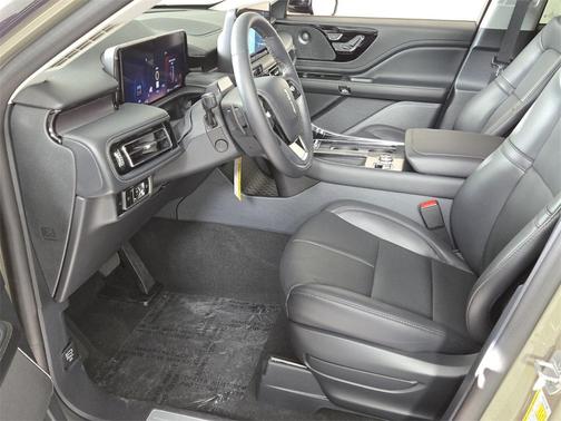2025 Lincoln Aviator Premiere