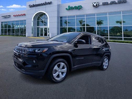 Diamond Black 2022 Jeep Compass Latitude