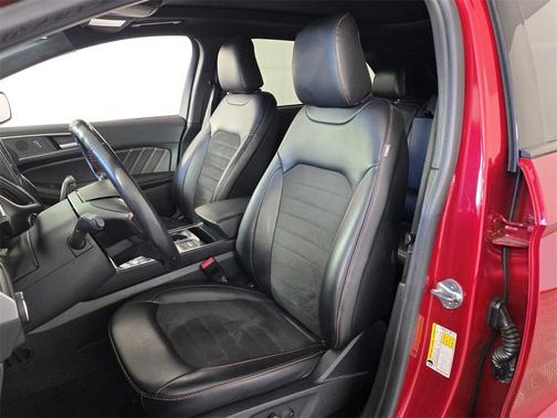2021 Ford Edge ST Line