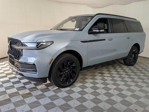 2025 Lincoln Navigator L Reserve