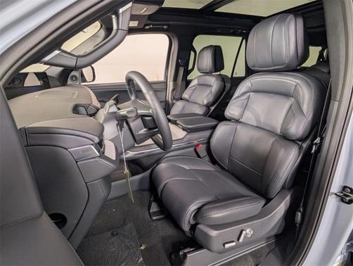 2025 Lincoln Navigator L Reserve