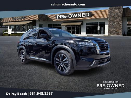 Black 2023 Nissan Pathfinder Platinum
