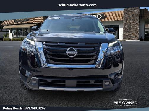 Black 2023 Nissan Pathfinder Platinum