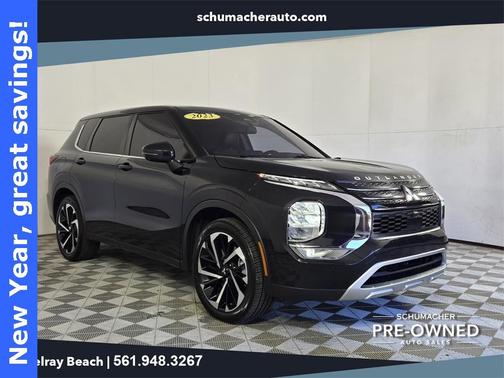 2023 Mitsubishi Outlander SE