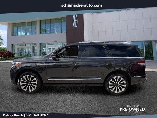 Starlight 2022 Lincoln Navigator Reserve