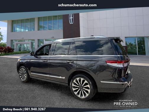 Starlight 2022 Lincoln Navigator Reserve