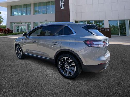 Jewel 2023 Lincoln Nautilus Reserve