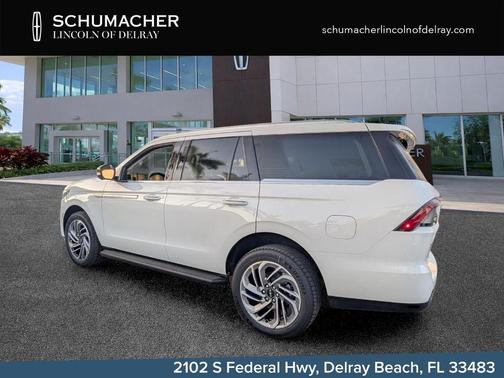 White Metallic 2026 Lincoln Navigator Premiere