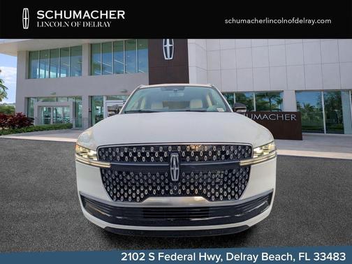 White Metallic 2026 Lincoln Navigator Premiere