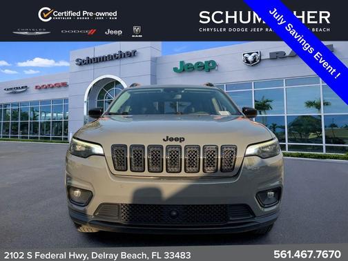 Sting Gray Clearcoat 2023 Jeep Cherokee Altitude Lux