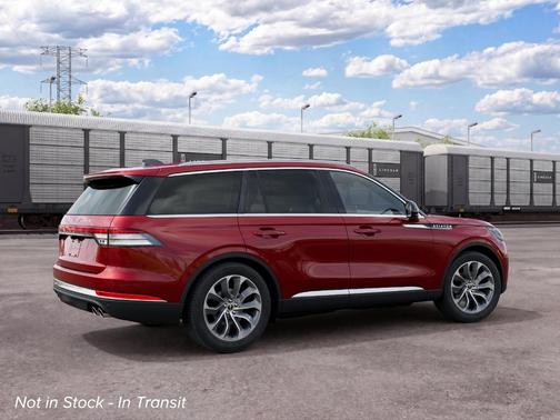 Ruby Red Metallic Tinted Clearcoat 2027 Lincoln Aviator PREMIERE