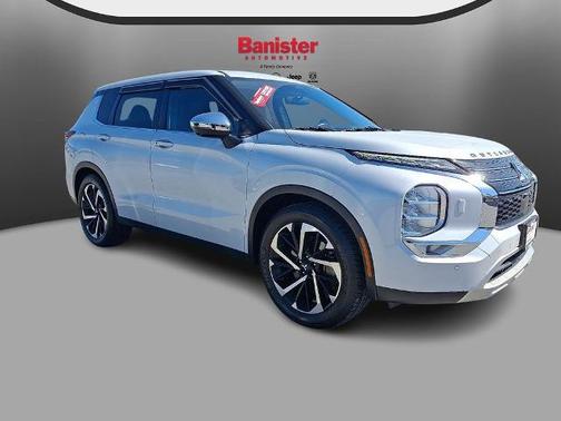 2022 Mitsubishi Outlander SE
