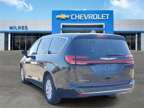 2023 Chrysler Pacifica Touring-L