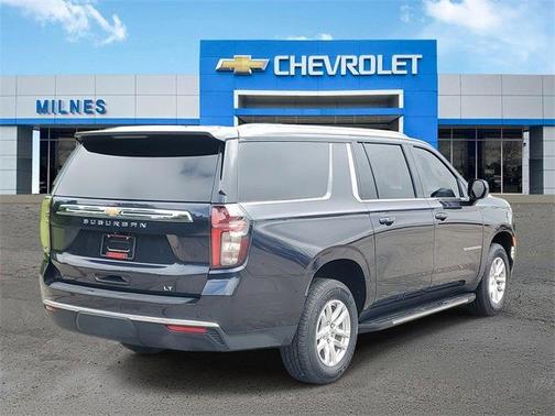 2022 Chevrolet Suburban LT