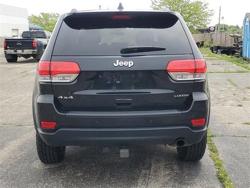2019 Jeep Grand Cherokee Laredo E