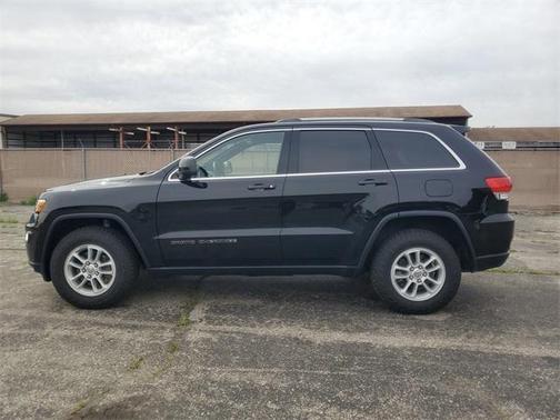 2019 Jeep Grand Cherokee Laredo E
