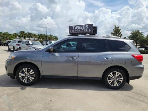 2018 Nissan Pathfinder S