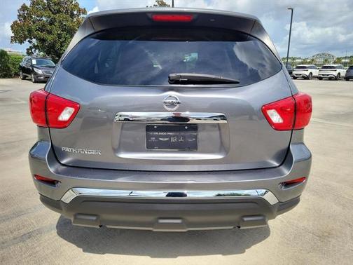 2018 Nissan Pathfinder S