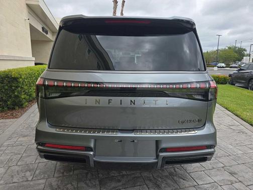 2026 INFINITI QX80 SPORT