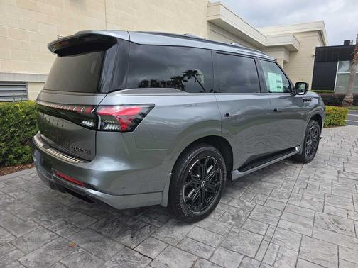 2026 INFINITI QX80 SPORT