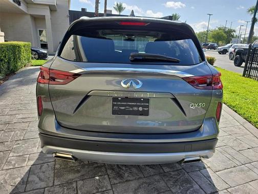 2024 INFINITI QX50 LUXE