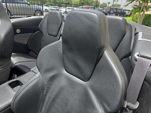 2006 Aston Martin DB9 Volante