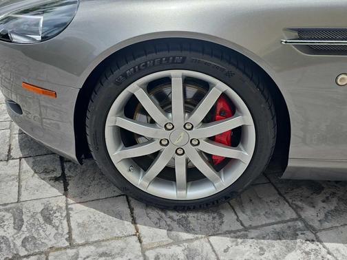 2006 Aston Martin DB9 Volante