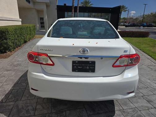 2011 Toyota Corolla LE