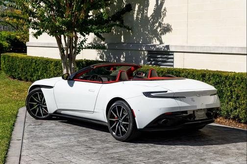 2019 Aston Martin DB11 Volante