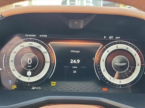 2025 Aston Martin DBX 707