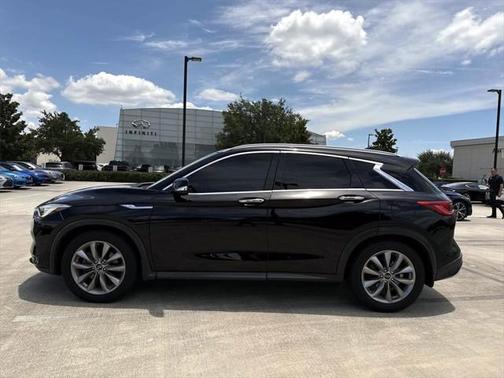 2021 INFINITI QX50 LUXE