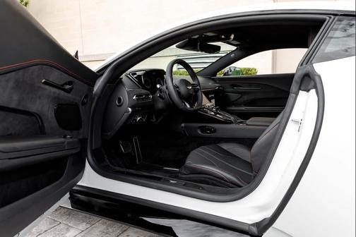 2025 Aston Martin Vantage Coupe