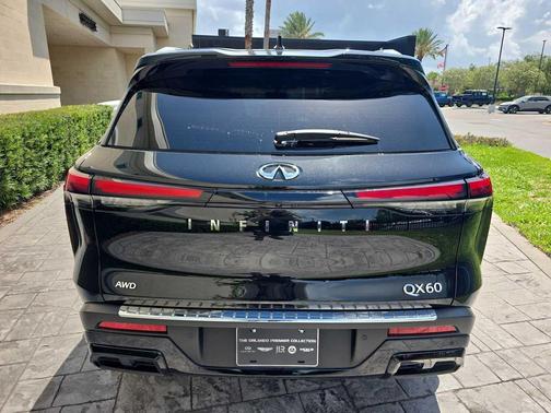 Mineral Black 2023 INFINITI QX60 Luxe