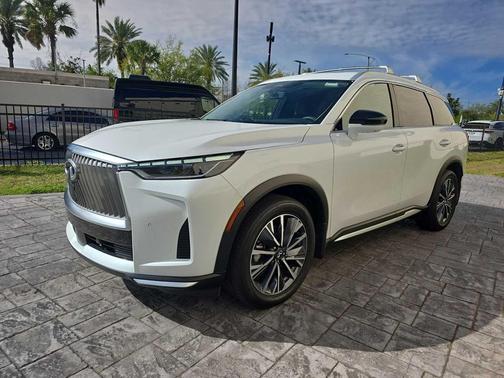 2026 INFINITI QX60 Luxe