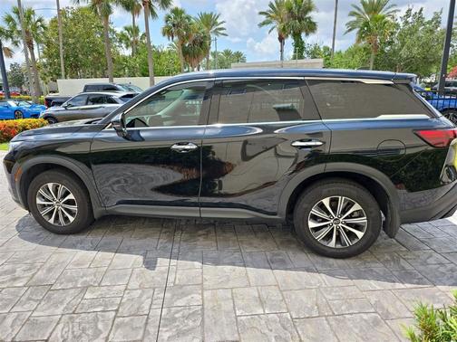 2024 INFINITI QX60 Pure