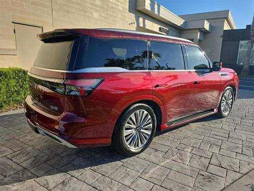 2025 INFINITI QX80 Luxe