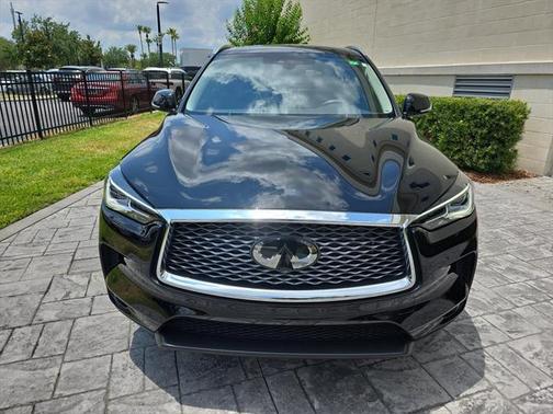 2024 INFINITI QX50 LUXE