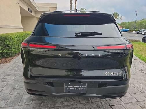 Mineral Black 2027 INFINITI QX60 SPORT AWD