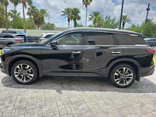 2025 INFINITI QX60 Luxe